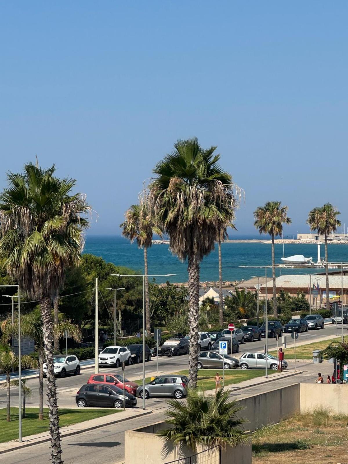 Andrea Doria Hotel Marina di Ragusa Exterior photo