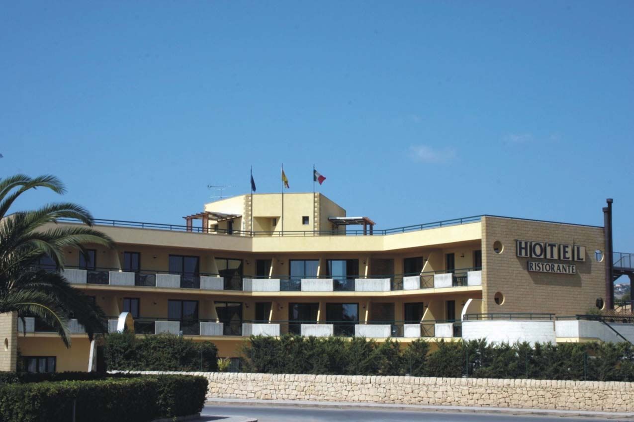 Andrea Doria Hotel Marina di Ragusa Exterior photo