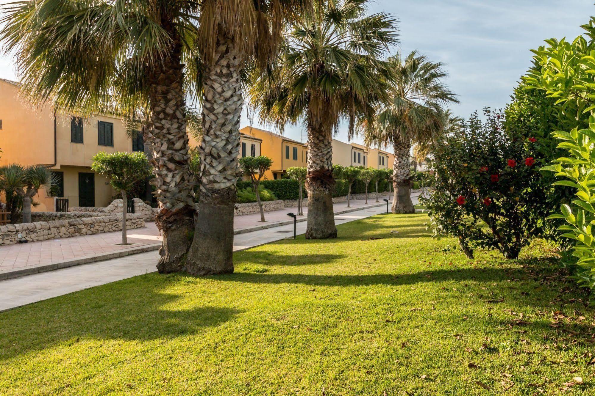 Andrea Doria Hotel Marina di Ragusa Exterior photo