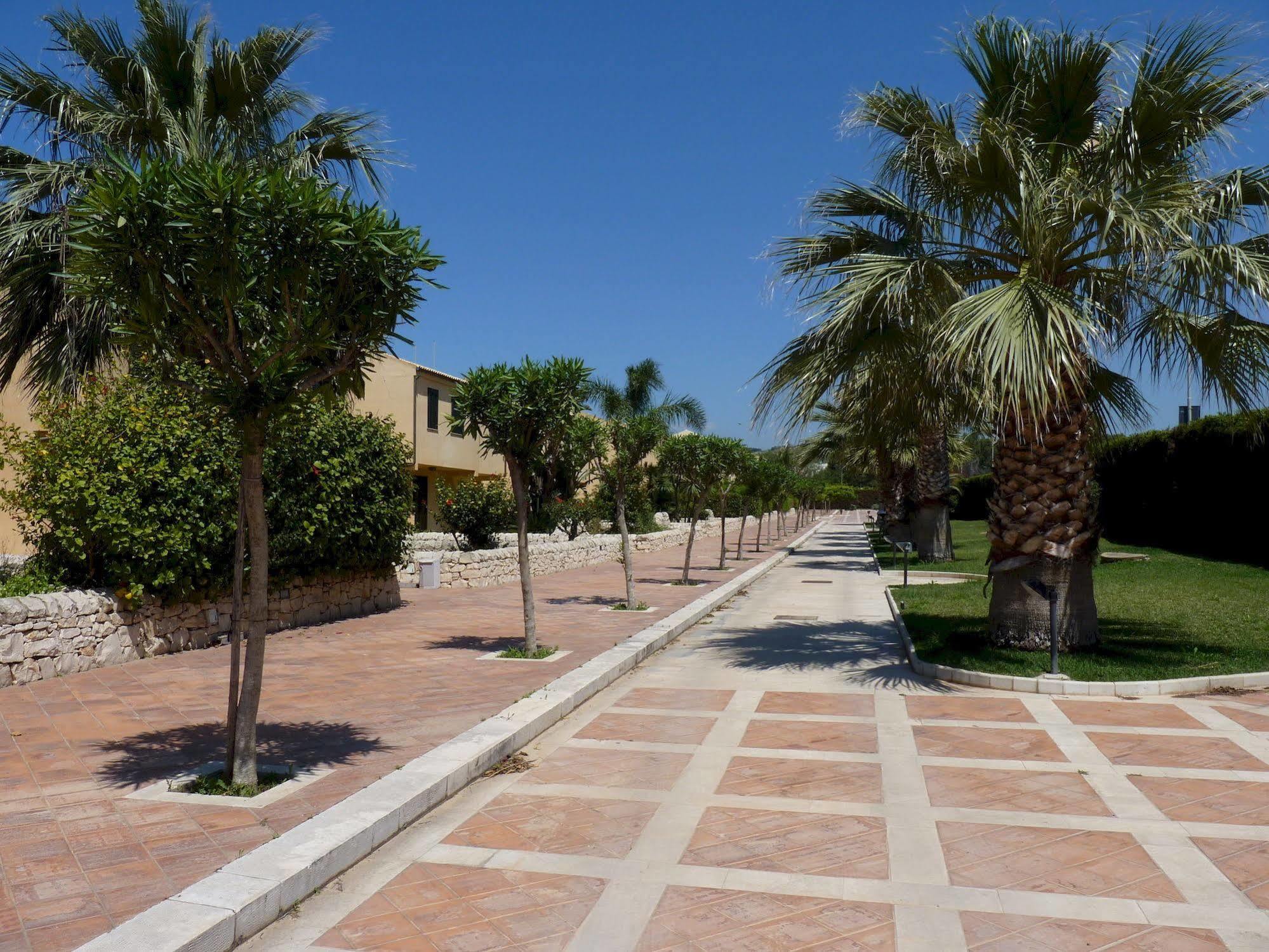 Andrea Doria Hotel Marina di Ragusa Exterior photo